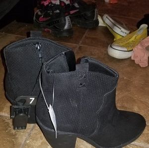 Womens boots